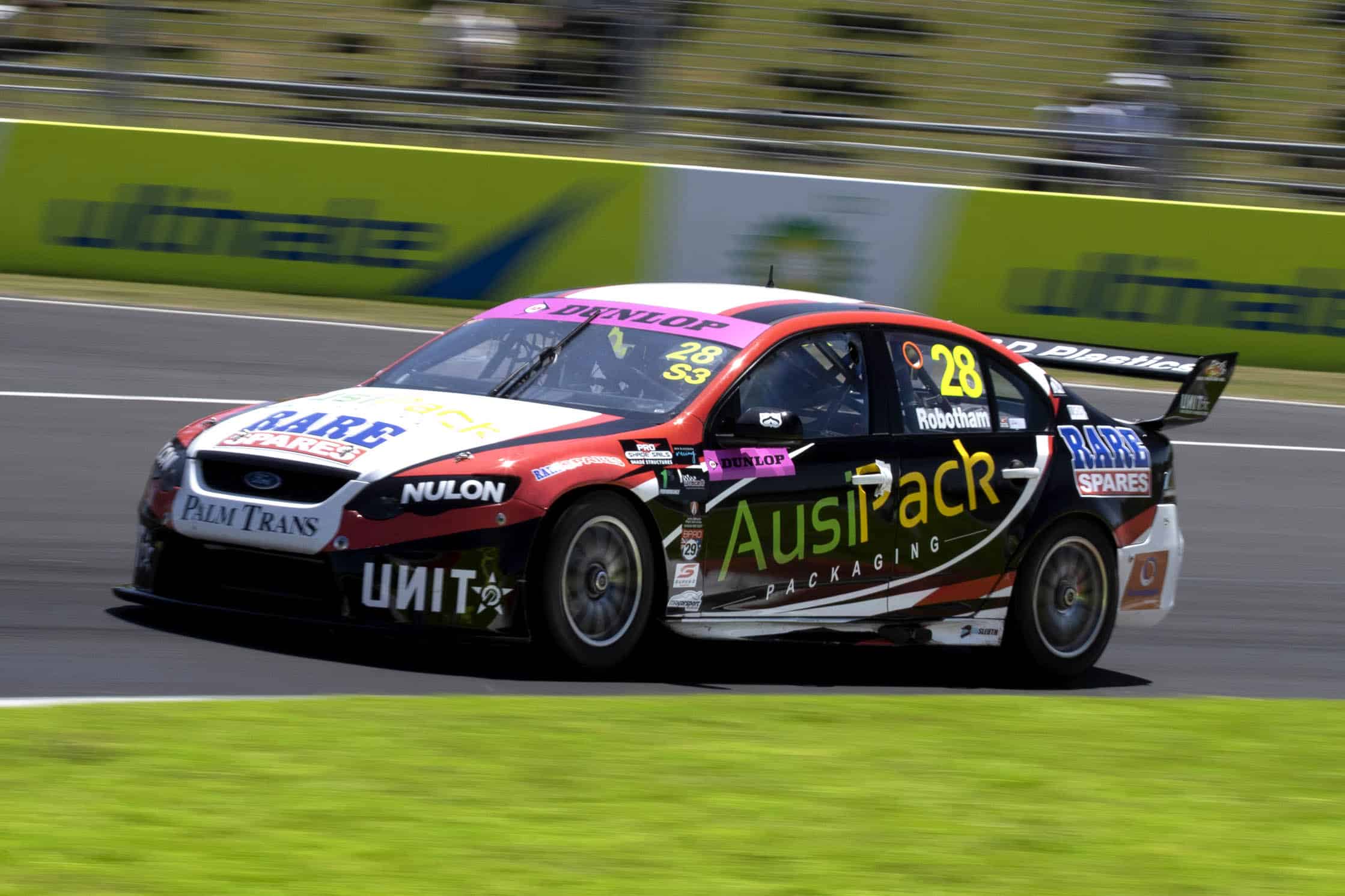 Robotham keeps his streak alive with another win at Bathurst